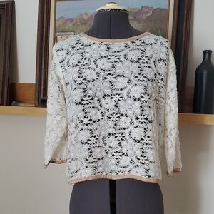 Chic Floral Lace Blouse - White